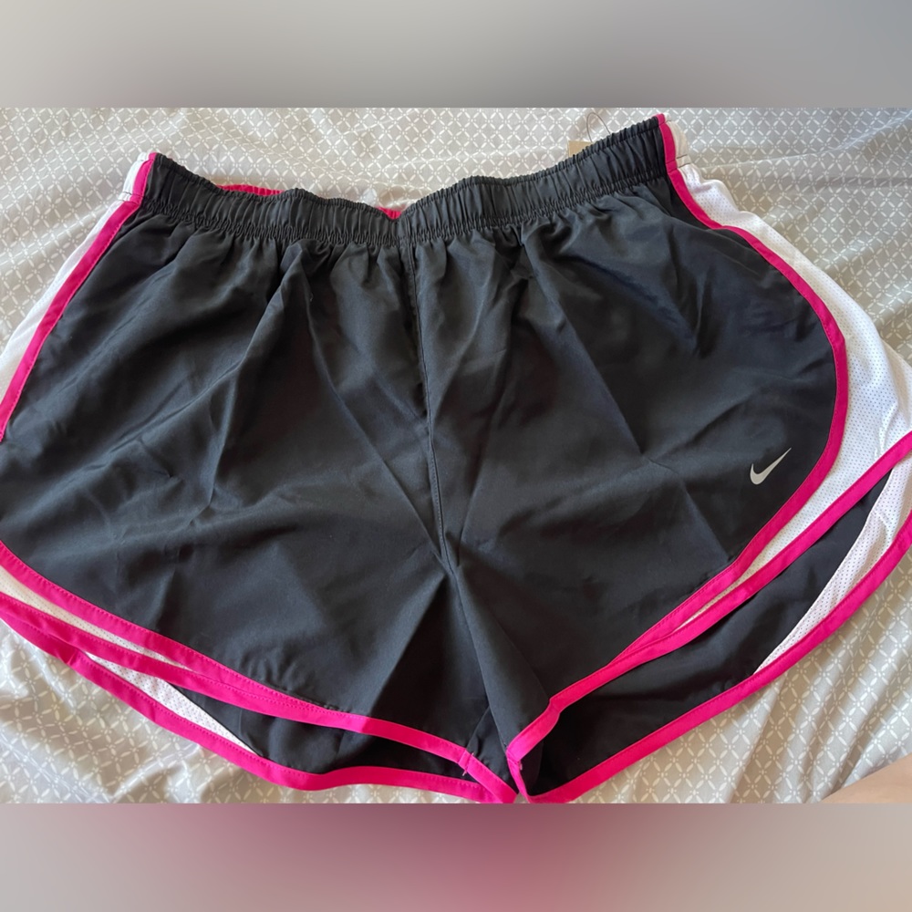 NWT Nike Running Shorts XL